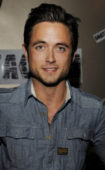Justin Chatwin